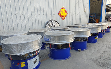 12臺(tái)漿液篩組裝完畢，準(zhǔn)備發(fā)貨