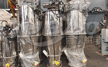 1677748344106319.jpg 真空上料機(jī)1.jpg