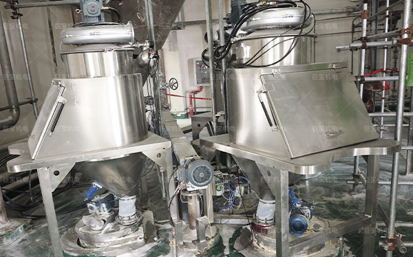 某客戶現(xiàn)場(chǎng)無(wú)塵投料站的使用