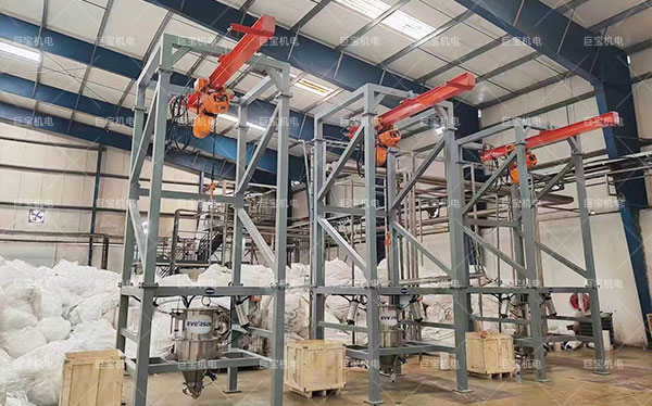 多臺(tái)敞開(kāi)式噸包投料站客戶現(xiàn)場(chǎng)實(shí)拍